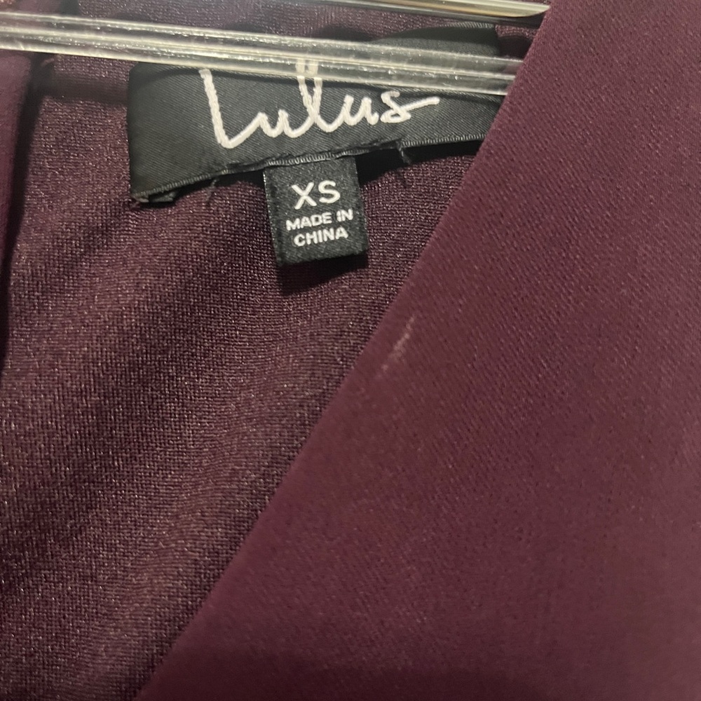 Lulu's cutout detail Dress - Picture 4 of 7